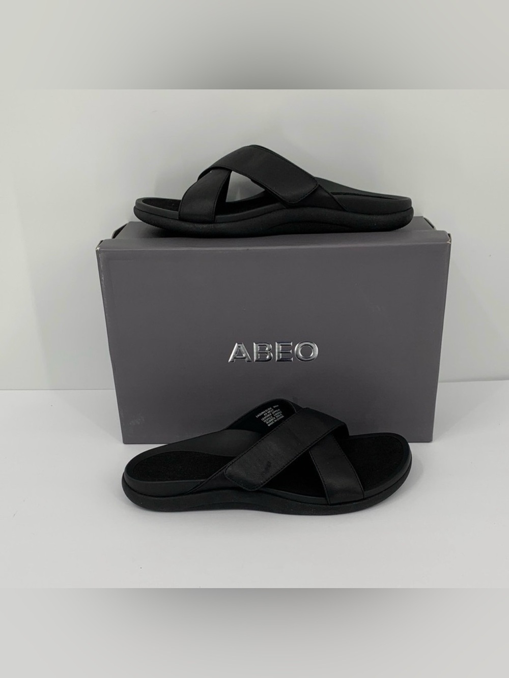 ABEO Laguna Black Cross-Strap Slide Sandals - size 9